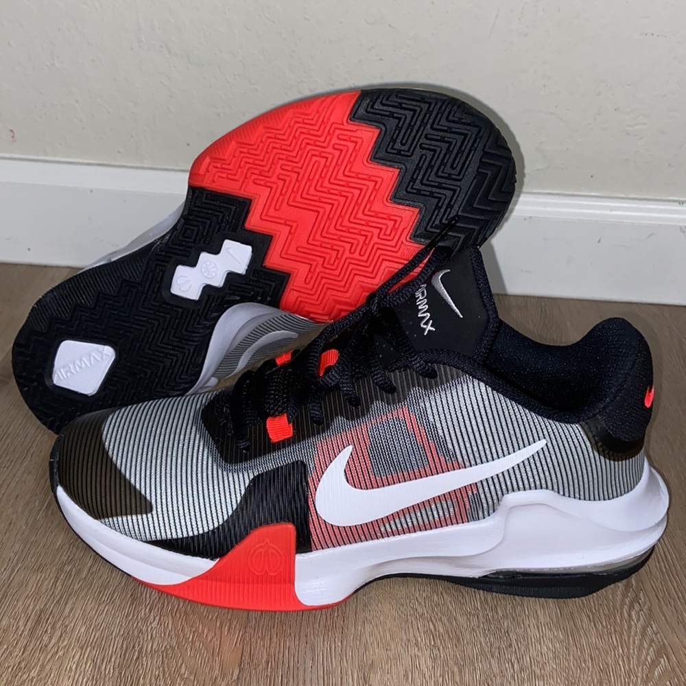 Nike Air Max Impact 4 Sz 9 Men’s